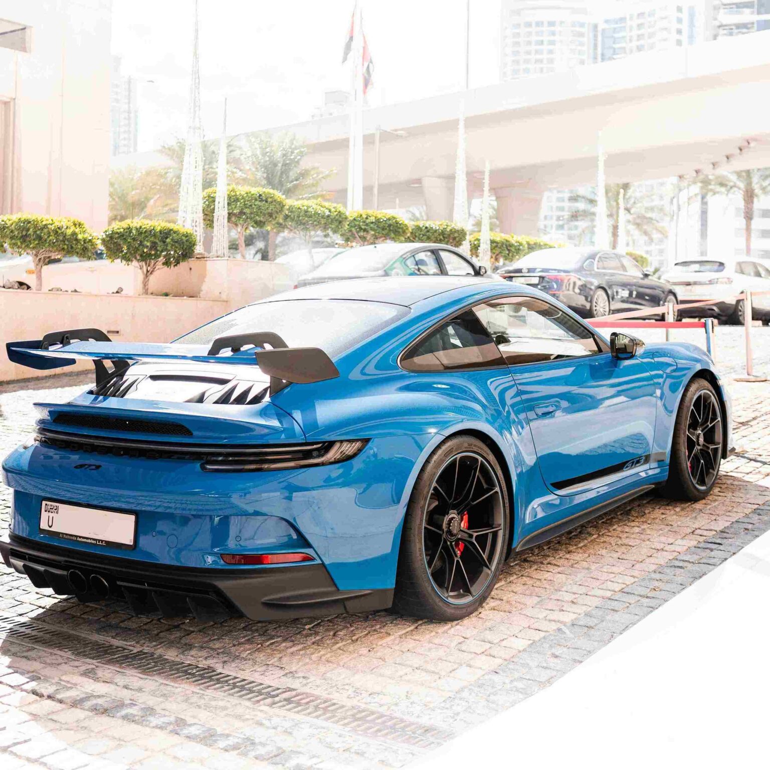 Rent a Car in Satwa Dubai – Practical Mobility for Everyday Family Life